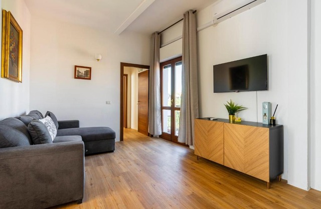 Toselli Apartment With Terrace