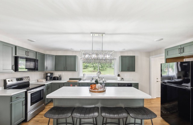 Tranquil Cozy 3BR Home with Deck & BBQ by RedAwning