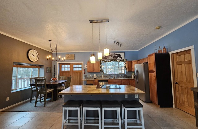 Tranquil Kenai Block Home.