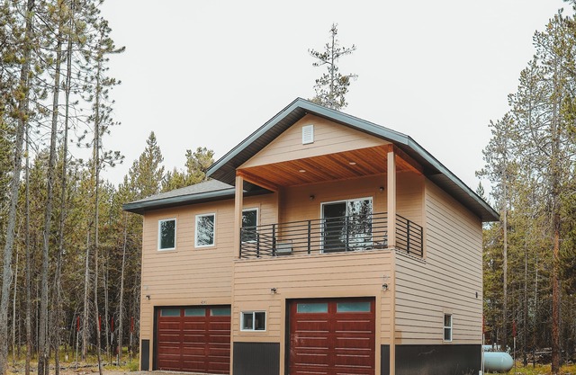 Treetop Views 2 bedroom 2 bath