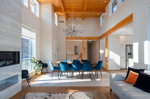 Twin Cottages with Mountain & Lake View