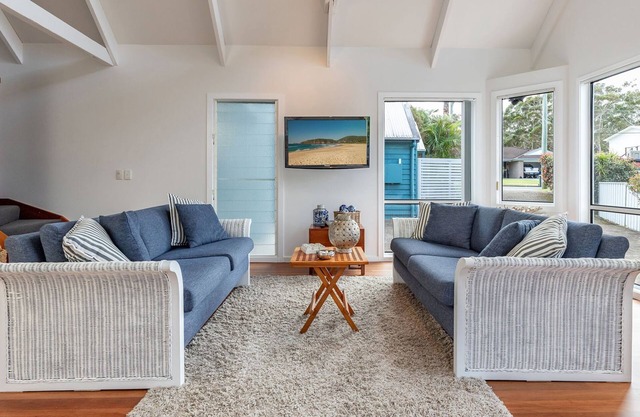 Twin Peaks 2 at Boomerang Beach