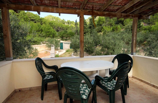 Two bedroom apartment near beach Cove Jedra, Hvar (A-2583-g)