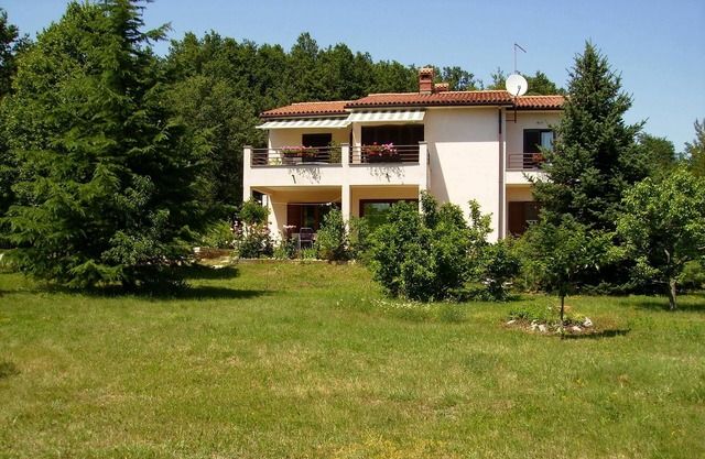 Two bedroom apartment with terrace Vinež, Labin (A-18493-a)