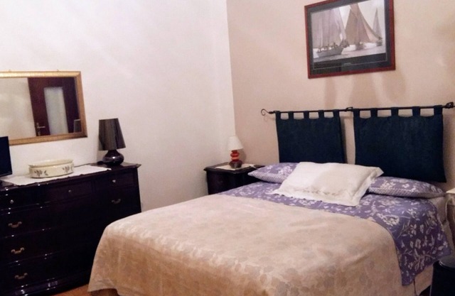 Two-room apartment in the main villa 5 Min from the sea