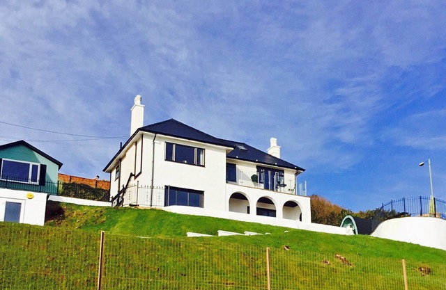 Uninterrupted sea views, beautiful seaside town, indoor pool. Book Now!