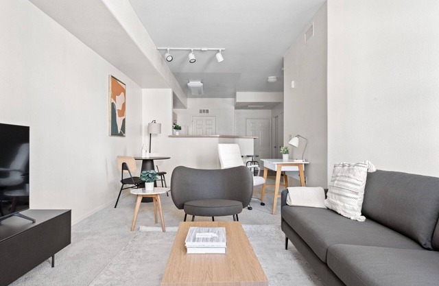 Upscale Fremont 1BR w/ Pool, W/D & Gym, near TJ & WF, by Blueground