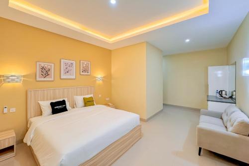 Urbanview Griya Esti Siliwangi Semarang