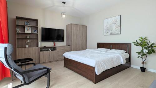 Ursus Pleasant Apartment by BookingHost