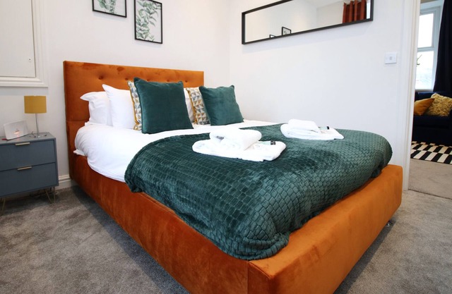 Usk Way by Tŷ SA in Newport