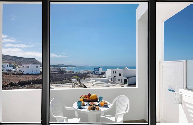 Vacation Home 'Viviendas El Pescador - Vela' with Shared Terrace and Wi-Fi