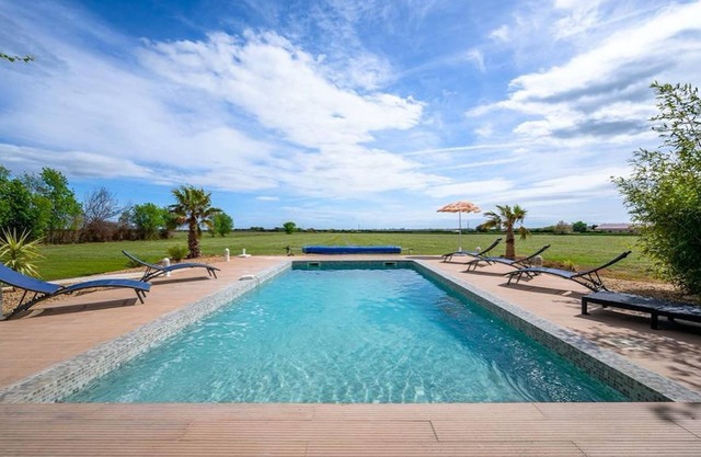 Vacation rental house with pool MOULES LS3-299