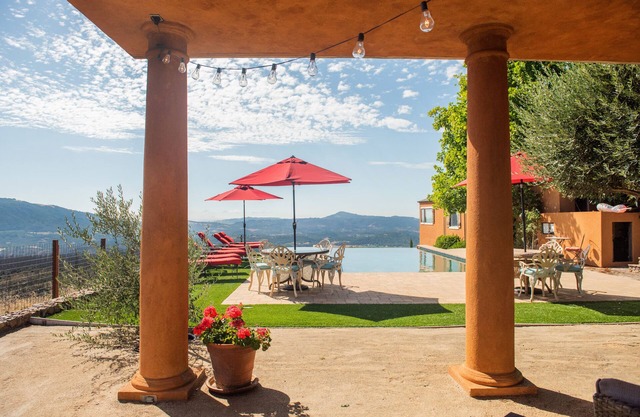 Valley of the Moon Getaway