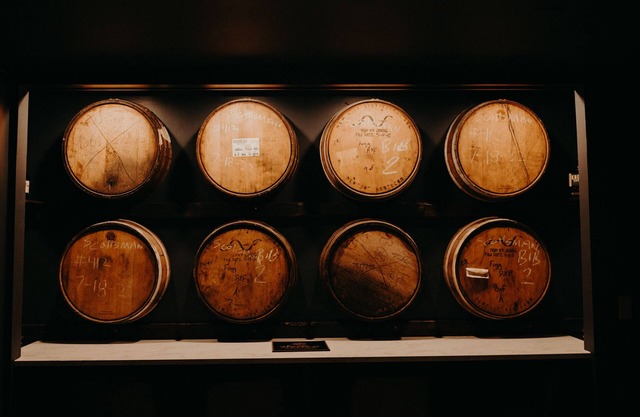 Van Winkle's Secret/Speakeasy (Hidden Room)