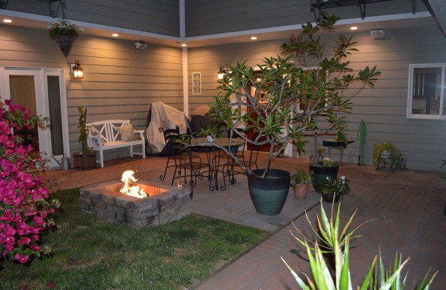 Very Large Quiet 1 Bed/1 Bath Private Apt.- Newer w/Many Amenities Near Beaches