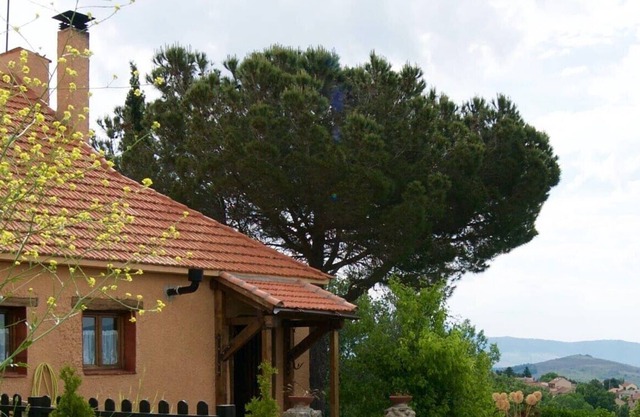 VIA FERA, with views of Nature