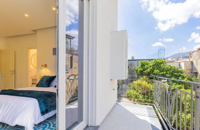 Via Roma Suites