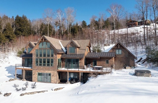 Vibes & Views In Stratton