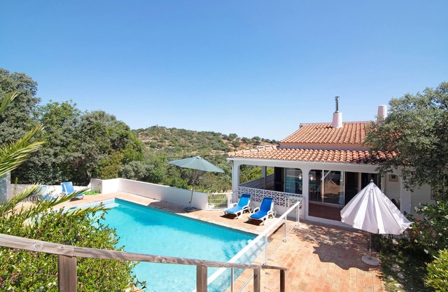 Villa 'Casa Kuito' with Mountain View, Private Pool and Wi-Fi