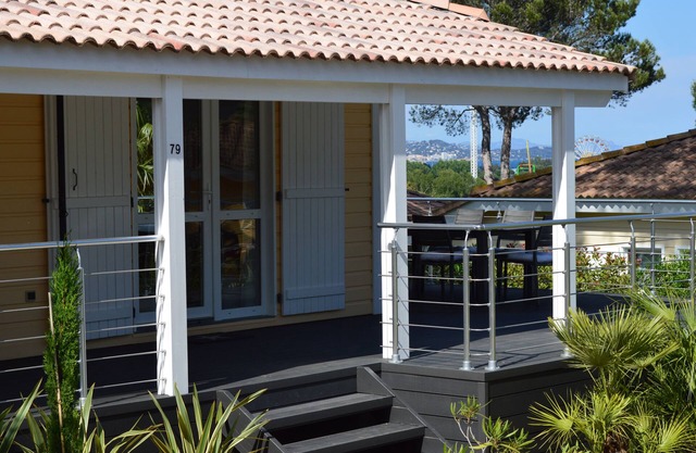 Villa close to Saint Tropez with large pool area