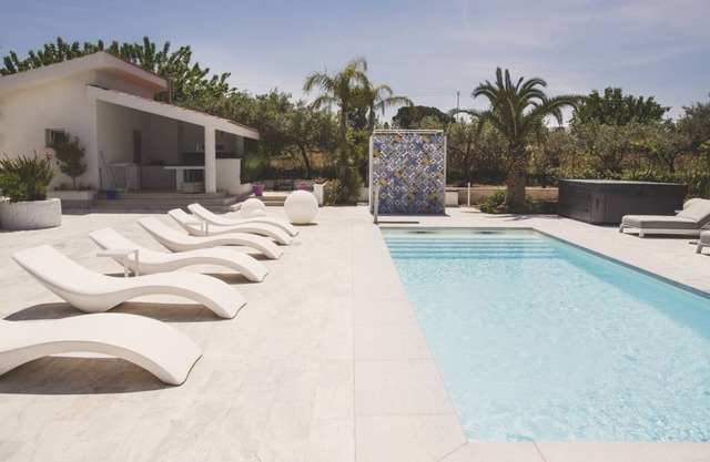 Villa delle Sterlizie - Amazing Villa with swimming pool and jacuzzi