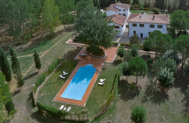 Villa Eama - Tuscan private villa with pool