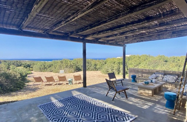 Villa for 8 people with direct access to the sea