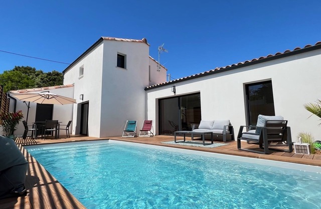 Villa for 8 people with swimming pool