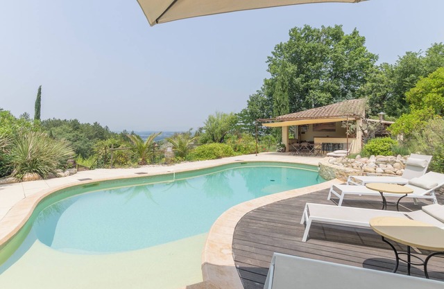 Villa 'Gite' with Private Pool, Private Garden and Wi-Fi