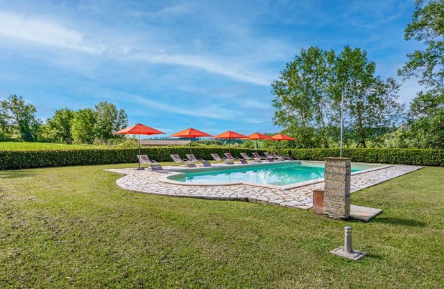 Villa Giunone With Pool Close to Volterra - Happy Rentals