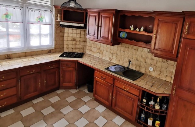 Villa JoBert - Large Villa at the foot of the mountain