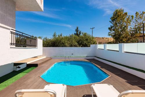 Villa Kounoupas, comfy villa with swimming pool up to 8 guests!