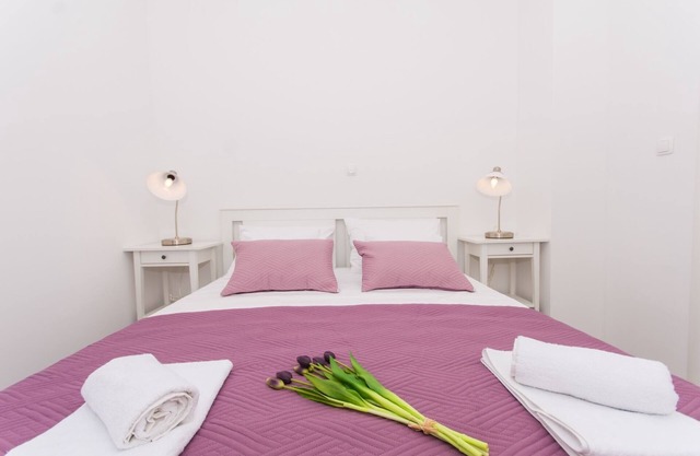 Villa LA-Comfort One Bedroom Apartment with Sea View Terrace 1