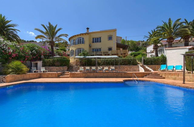 Villa 'La Perla Calpe Seaview' with Sea View, Wi-Fi and Air Conditioning