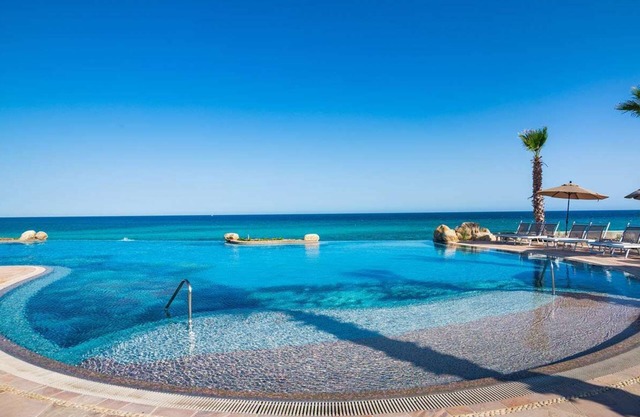 Villa La Valencia Beach Resort & Spa Los Cabos - other room sizes available