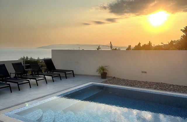 Villa Meri for 14 people Makarska