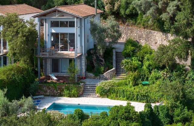 Villa Milos - Three Bedroom Villa, Sleeps 6