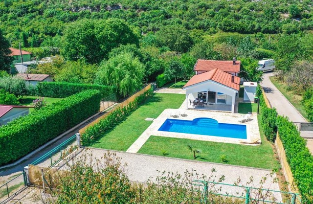 Villa Mirna