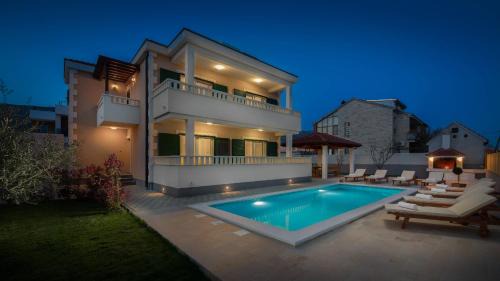 Villa Rosa Ventorum with private pool near Split
