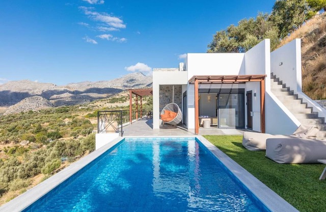 Villa Sea-Esta in Sellia with spectacular Sea view and pool, Adults Only