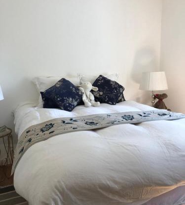 Villa-sleeps2-garden-private park