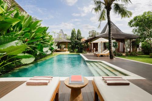 Villa Tropical Svasti by Nakula
