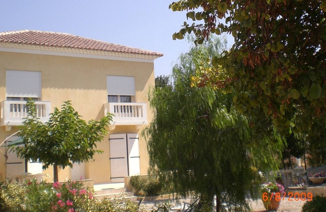 Villa with garden, air-conditioned, 200 m beaches and downtown Sanary