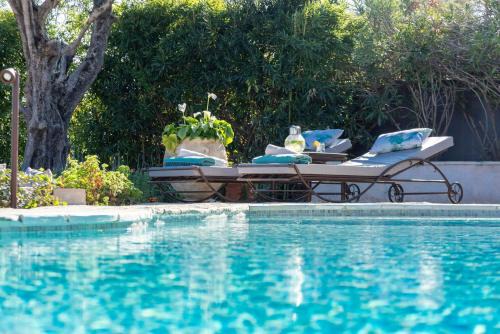 Villa With Pool In The Heart Of French Riviera