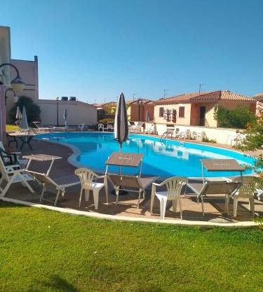 Villetta Soleil con Piscina e Campo da Tennis condominiale