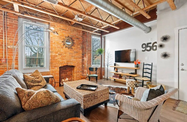 Vintage Vibes: Open & Relaxed in Short North