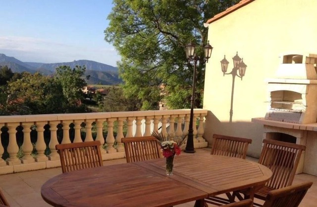 Vue d'en Haut - Prestigious house with Private Pool between sea and mountains