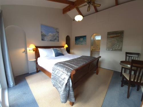 Waikawa Retreat