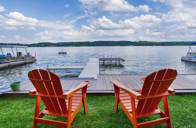 Wake and Lake: "Right Along Keuka Lake Wine Trail!"