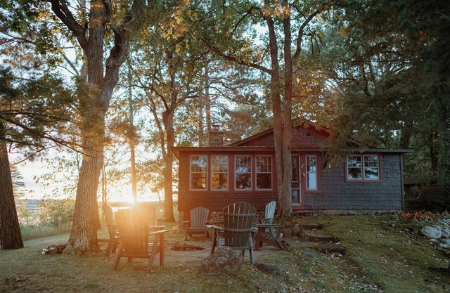Walk back in Time: A 1917 Lake Cottage